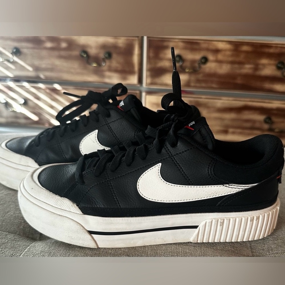 Nike Court Legacy Lift
